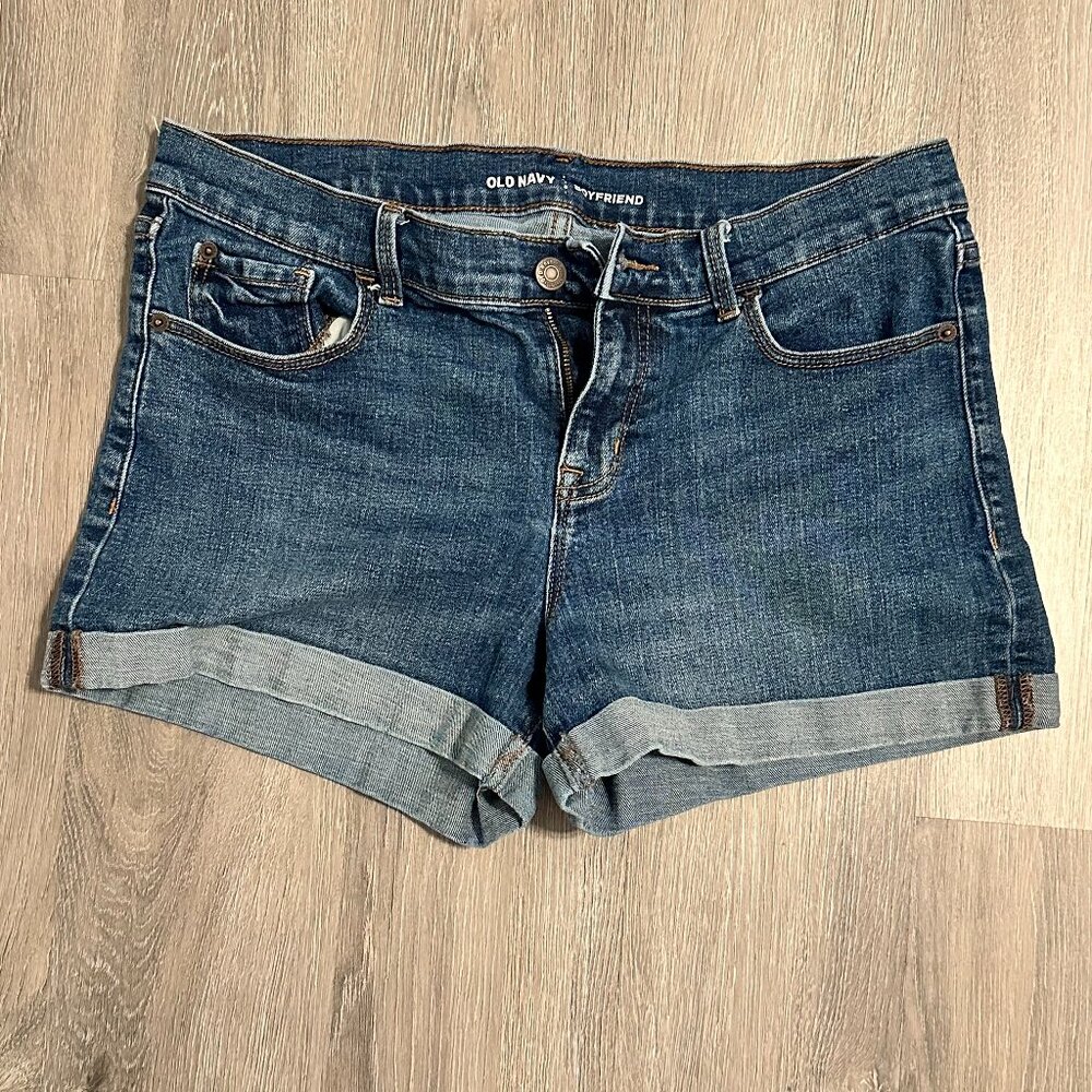 Old Navy Boyfriend Cuffed Shorts Size 10